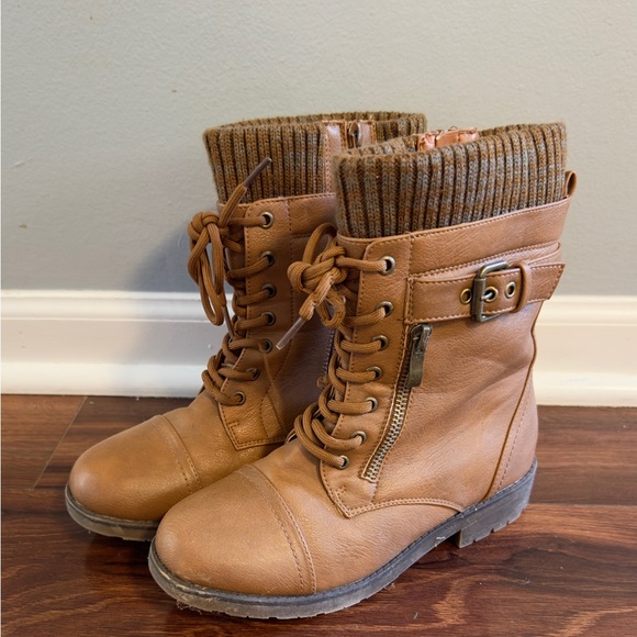 Faux fur Lined Boots - Picture 1 of 9